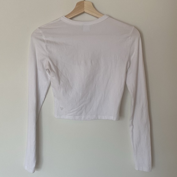 TNA White Crop Top - Picture 2 of 3